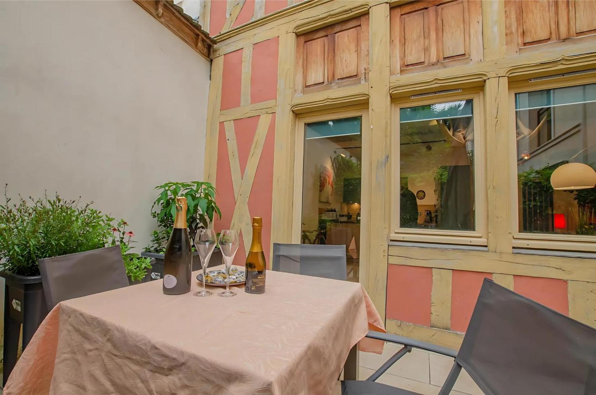 Superbe Appartement Au Coeur De Troyes Exterior photo